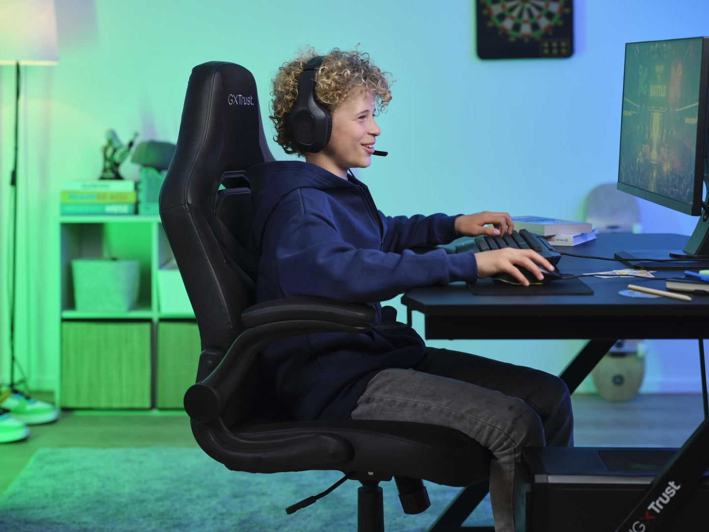 Trust Gaming Chair GXT 703 Riye - Black