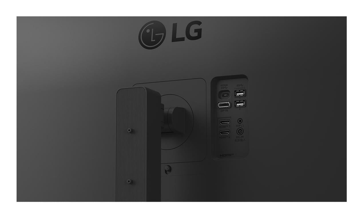 LG LCD Monitor LG 31.5 " 3840 X 2160 Pixels 4K Ultra HD Native Aspect Ratio 16:9