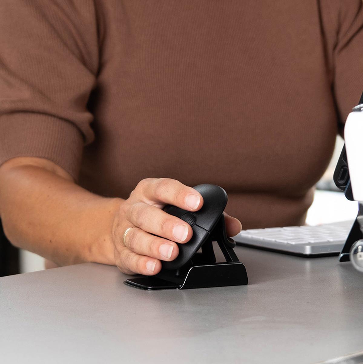 R-GO Tools Mouse USB Optical Wireless Twister - Black