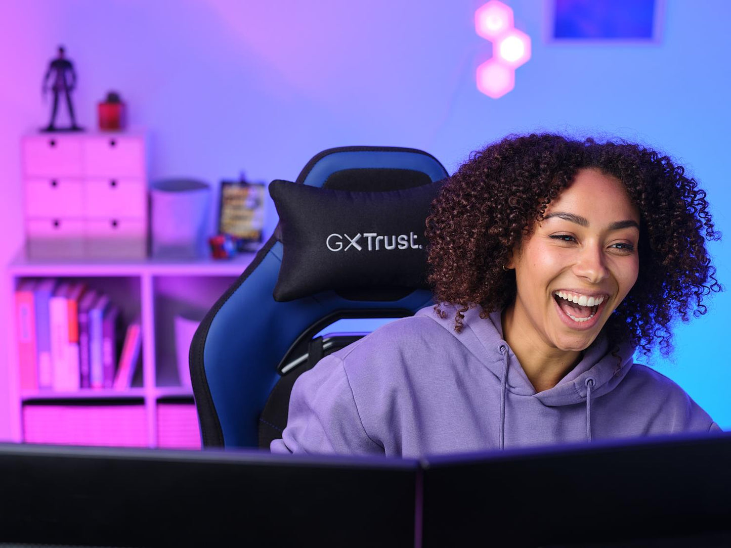 Trust Gaming Chair GXT 714B Ruya - Blue