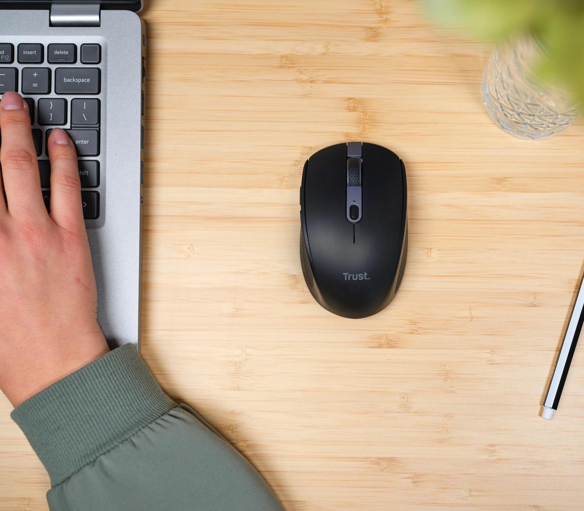 Trust Mouse USB Optical Wireless Ozaa - Black
